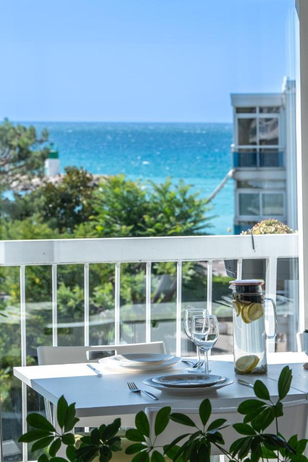 Residence Mediterranee - Beachfront - Sun And Seaview - Pool - Private Parking Καν-συρ-Μερ Εξωτερικό φωτογραφία